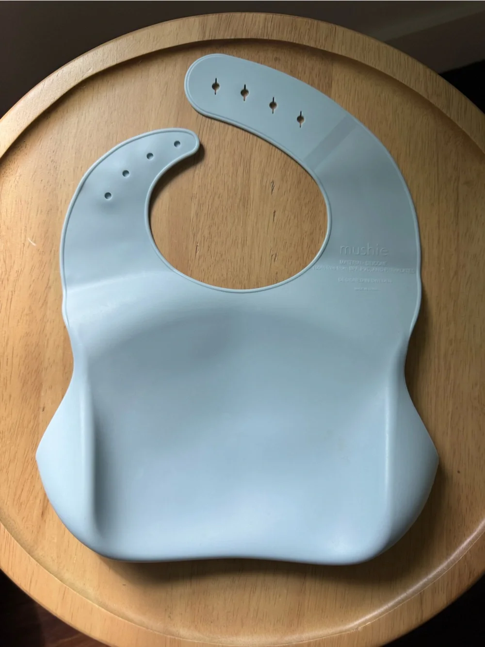 Mushie Silicone Bib (White Daisy)